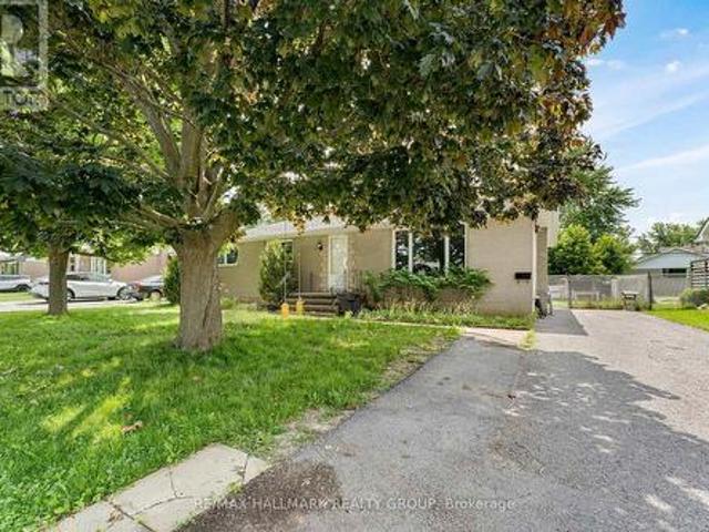 House for sale in Loyalist, Ontario