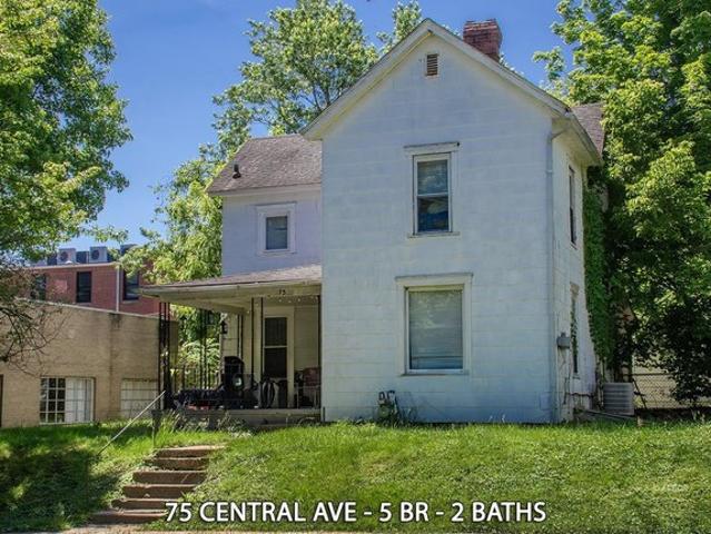 House for sale in West Side, Athens