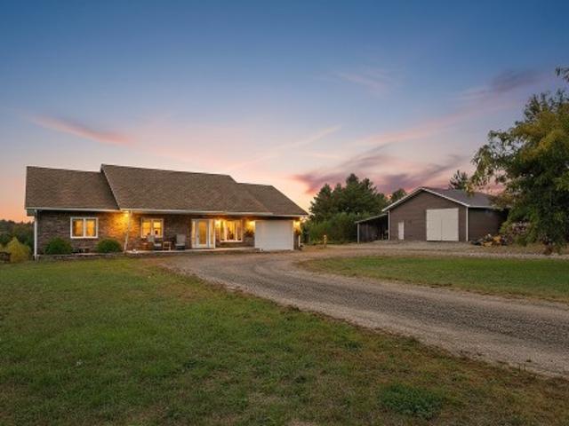 House for sale in Bryson, Quebec