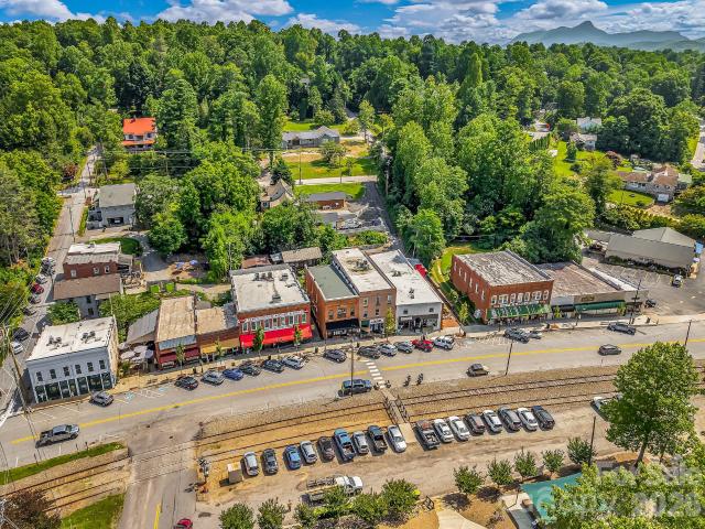 House for sale in Saluda, North Carolina