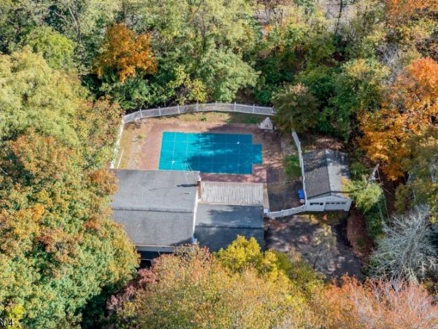 House for sale in Allendale, New Jersey
