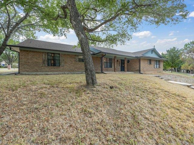House for sale in Hillsboro, Texas