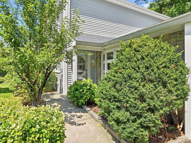 House for sale in Thornwood, New York
