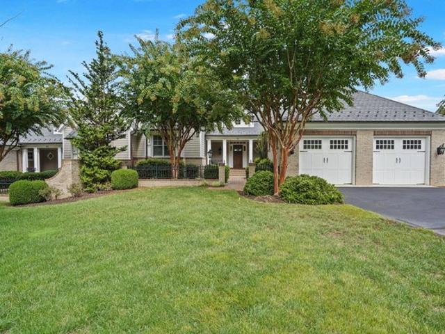 Townhouse for sale in Virginia