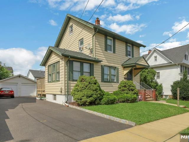 House for sale in Wood Ridge, New Jersey
