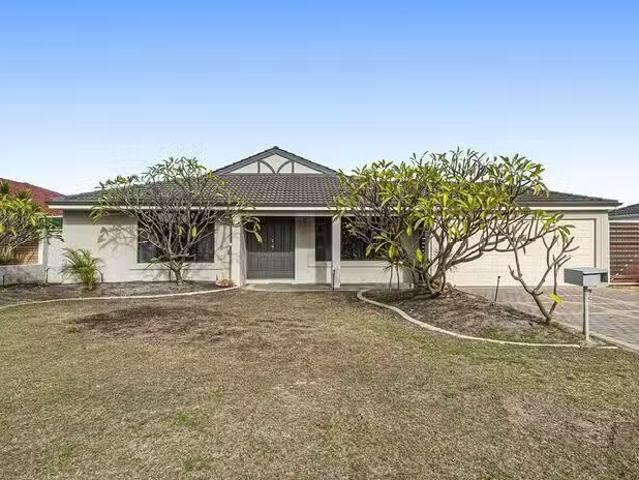 House for rent in Secret Harbour