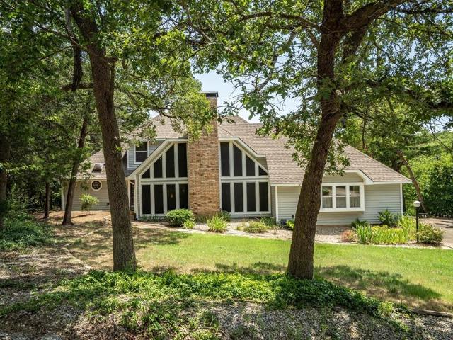 House for sale in Pottsboro, Texas