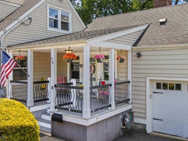 House for sale in Avenel, New Jersey