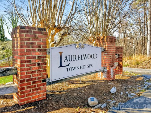 Townhouse for sale in Marion, North Carolina