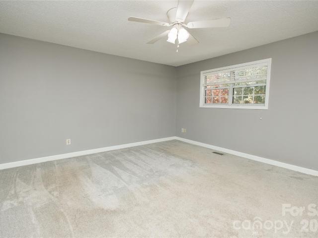Townhouse for sale in Marion, McDowell County
