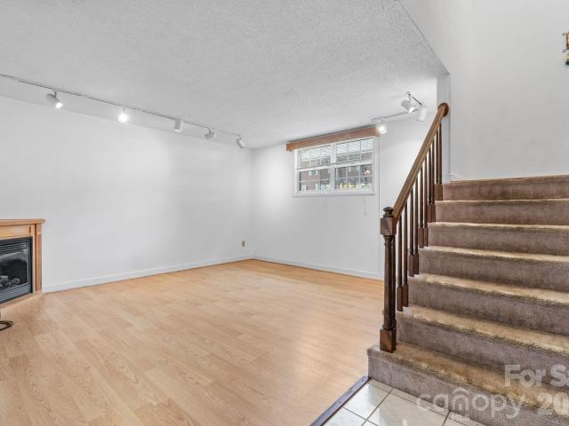 Townhouse for sale in Marion, North Carolina