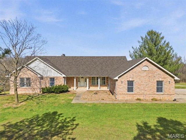 House for sale in Elsberry, Missouri