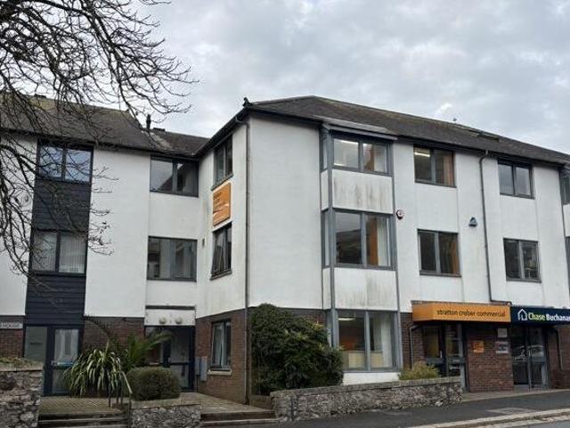 House for rent in Follaton, Strode
