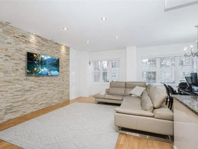 Condo for sale in Arverne, New York