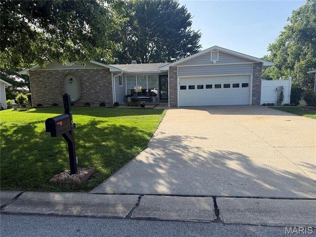 House for sale in Saint Peters, Missouri