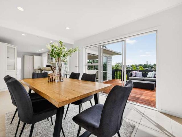 House for sale in Whangaparaoa