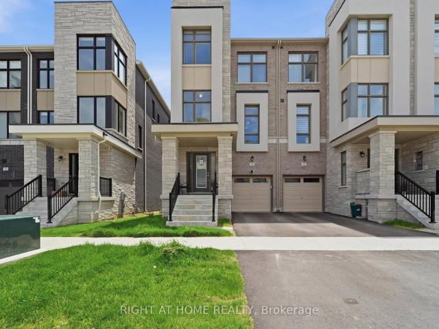 Townhouse for sale in Woburn, Ontario