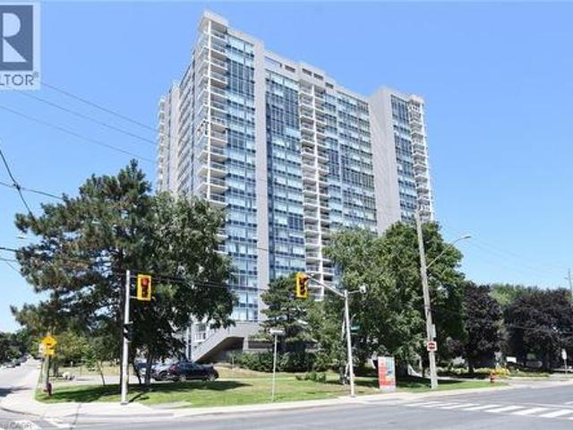 Condo for sale in Ancaster, Ontario