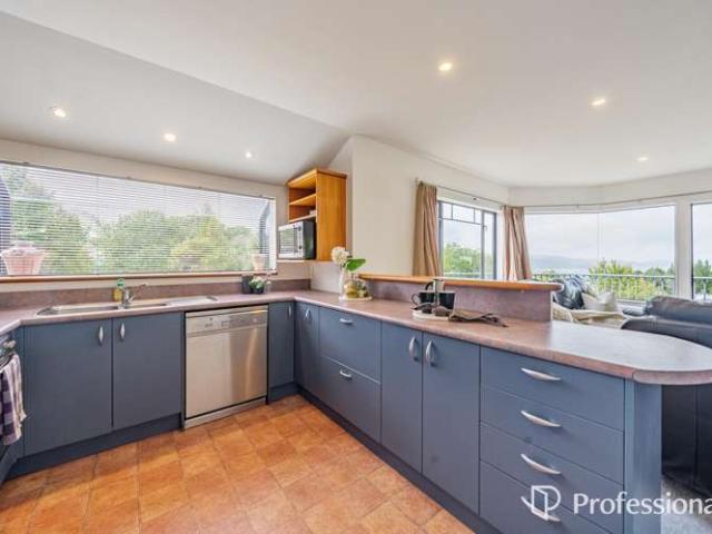 House for sale in Days Bay, Wellington
