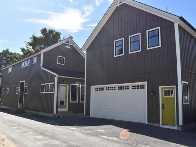 House for sale in Saratoga, New York