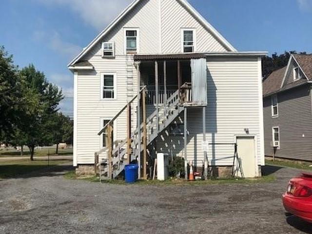 House for sale in Farmington, New York