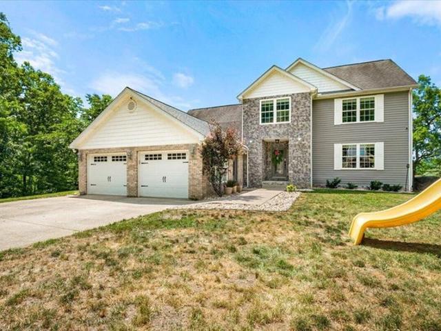 House for sale in Manchester, Kentucky