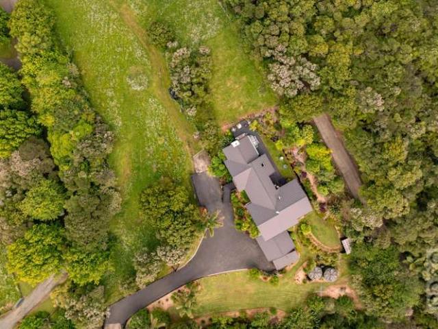 House for sale in Waimauku