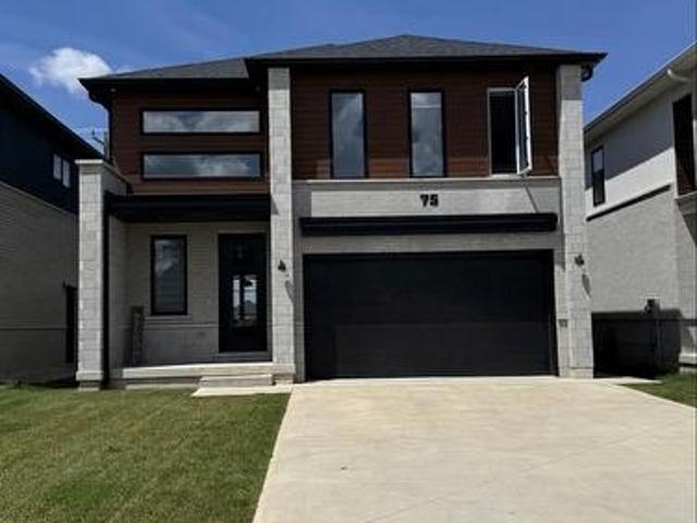 House for sale in Tillsonburg, Ontario