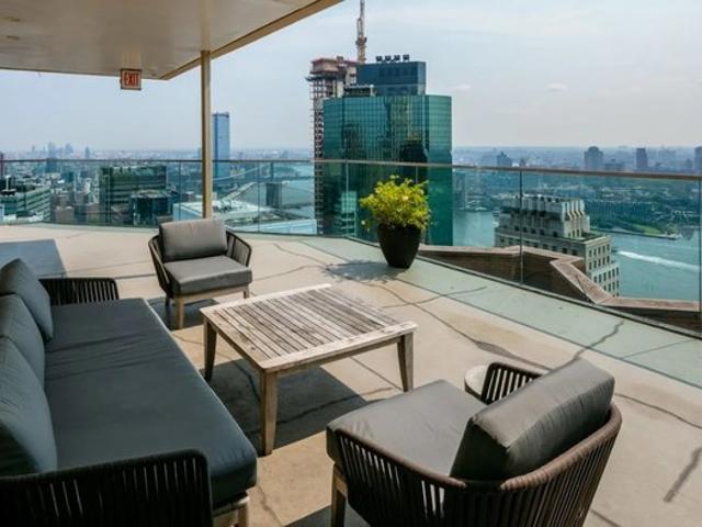 Condo for rent in New York, Arverne
