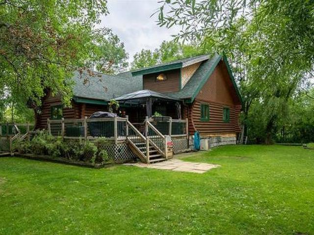 House for sale in East St. Paul, Manitoba