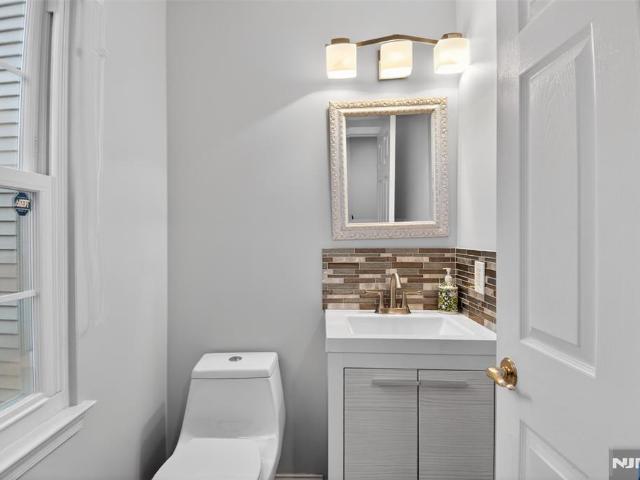 Townhouse for sale in Montville, New Jersey