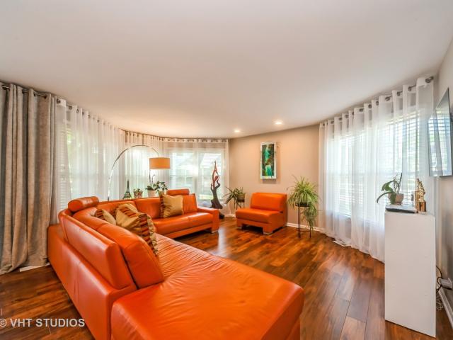 Townhouse for sale in Buffalo Grove