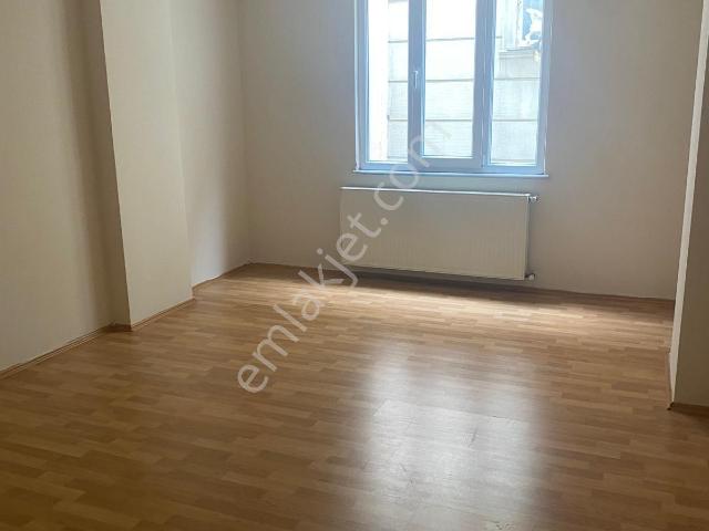 75. Yıl Mahallesi, Sultangazi içerisinde kiralık mülk