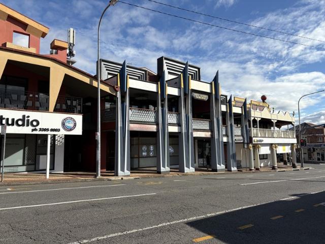 Office for rent in Toombul, Queensland