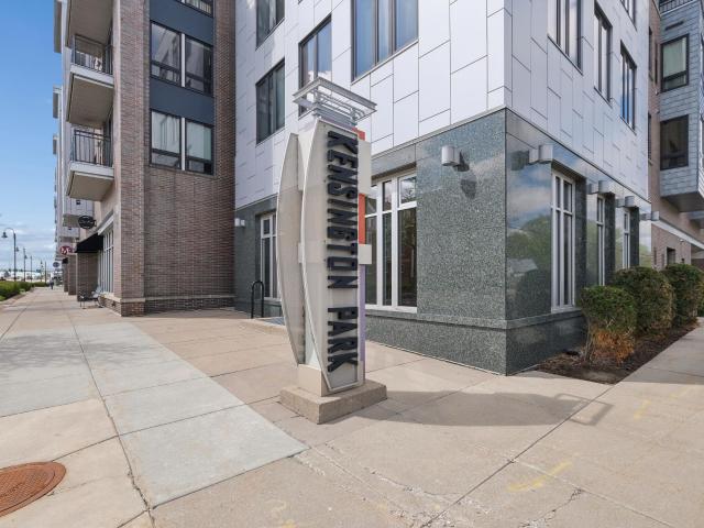 Condo for sale in Hennepin, Minnesota