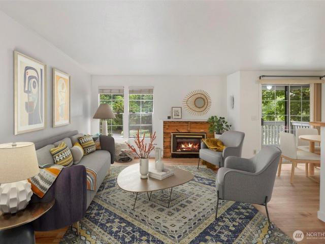 Condo for sale in Bremerton Condo for sale in Bremerton