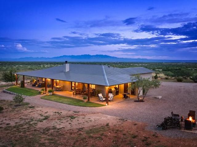 House for sale in Cochise, Arizona