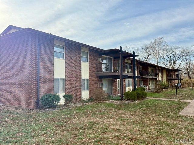 Condo for sale in Hazelwood, Missouri