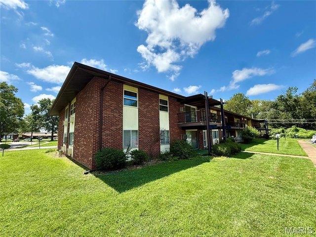 Condo for sale in Hazelwood, Missouri