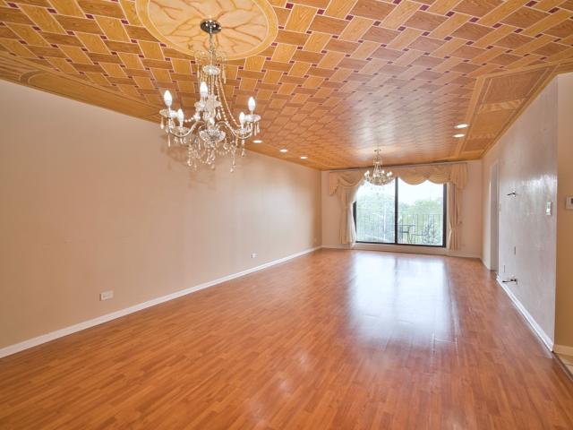 Condo for sale in Skokie, Illinois