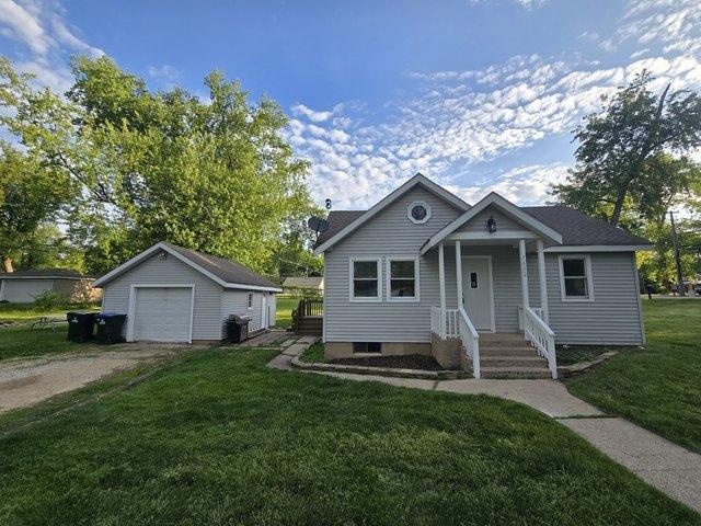 House for sale in Wonder Lake, McHenry County