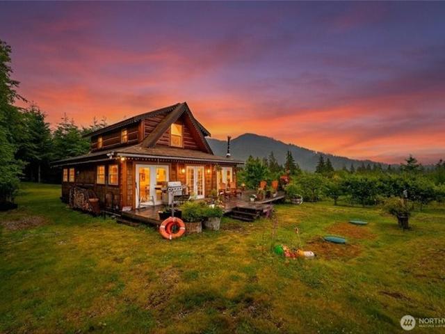 House for sale in Deming, Washington