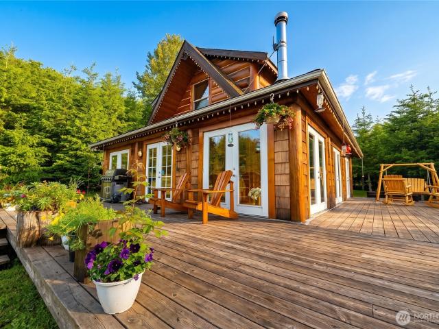 House for sale in Deming, Washington