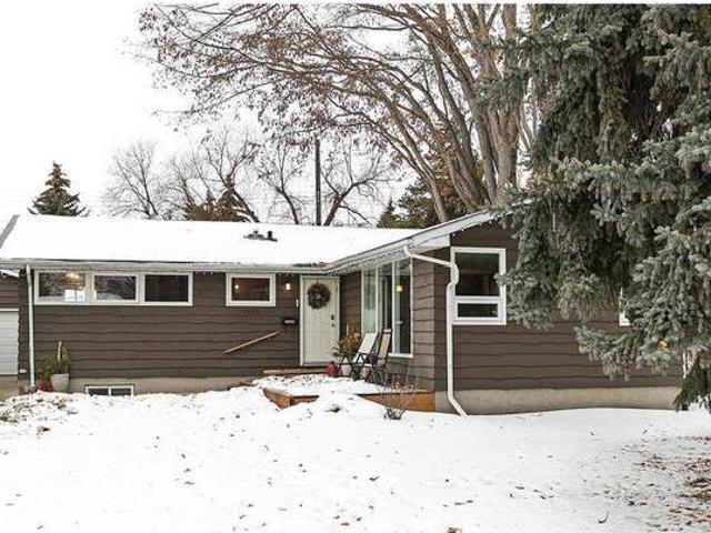 House for sale in Wedgewood, Alberta