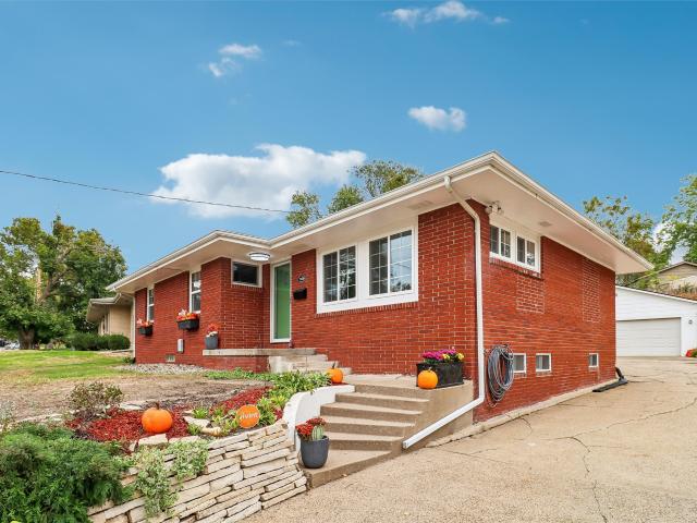 House for sale in Karen Acres, Urbandale