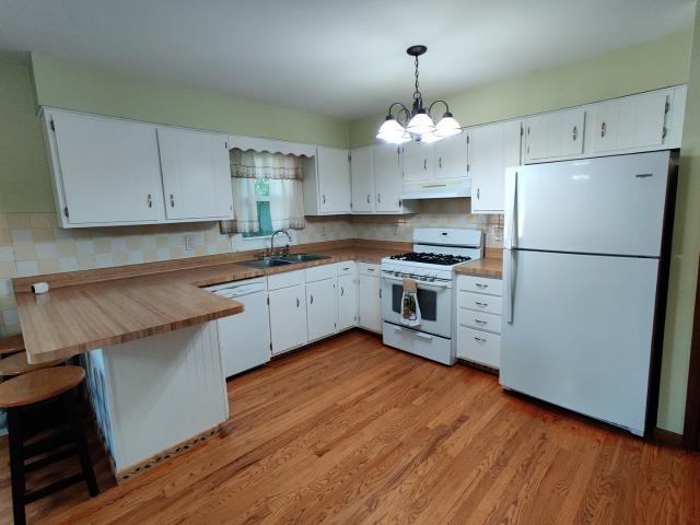 House for sale in Mchenry, Illinois