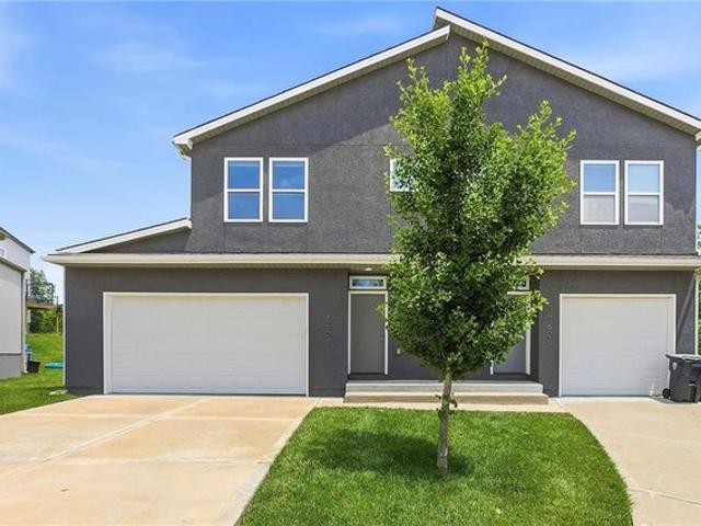 Townhouse for sale in Kansas City, Missouri