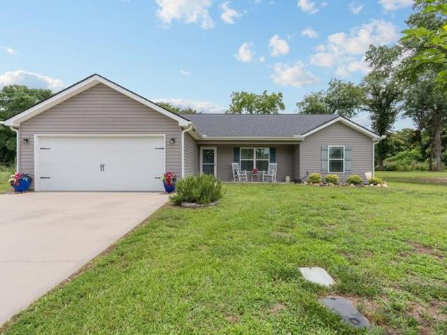 House for sale in Gray Court, South Carolina
