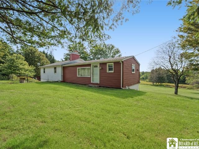 House for sale in Town of New Albion, Cattaraugus County