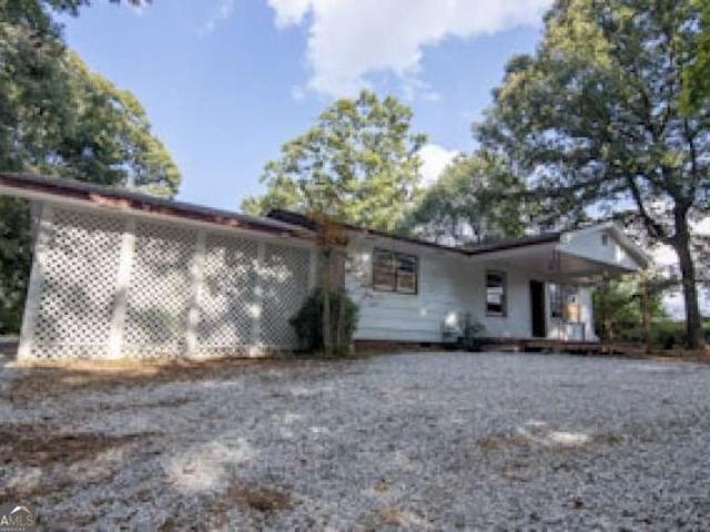 House for sale in Lula, Georgia